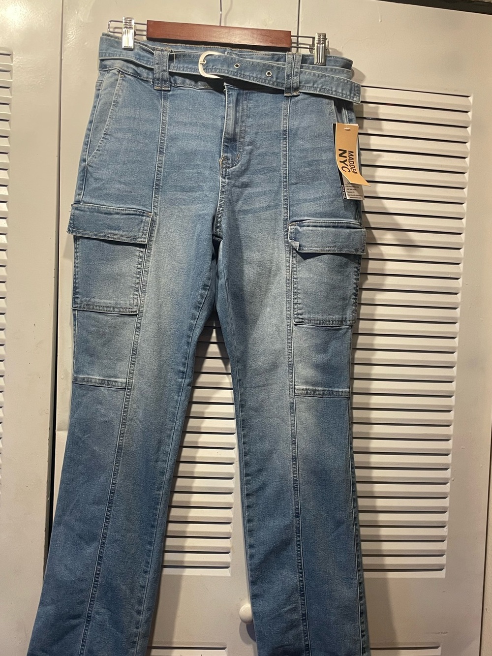 Light Wash Denim Cargo Jeans with Belt
Madden NYC Mid Rise Utility Jeans